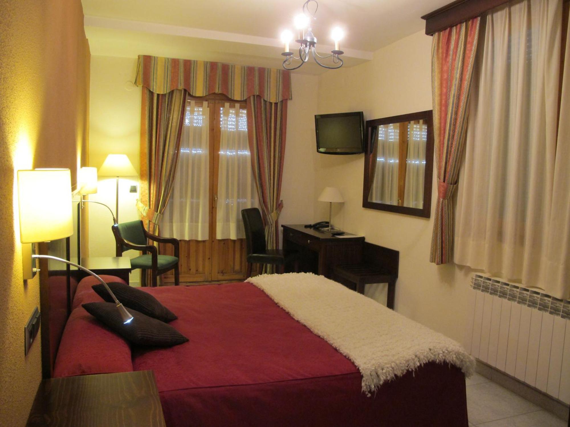 Hotel Turmo 3*