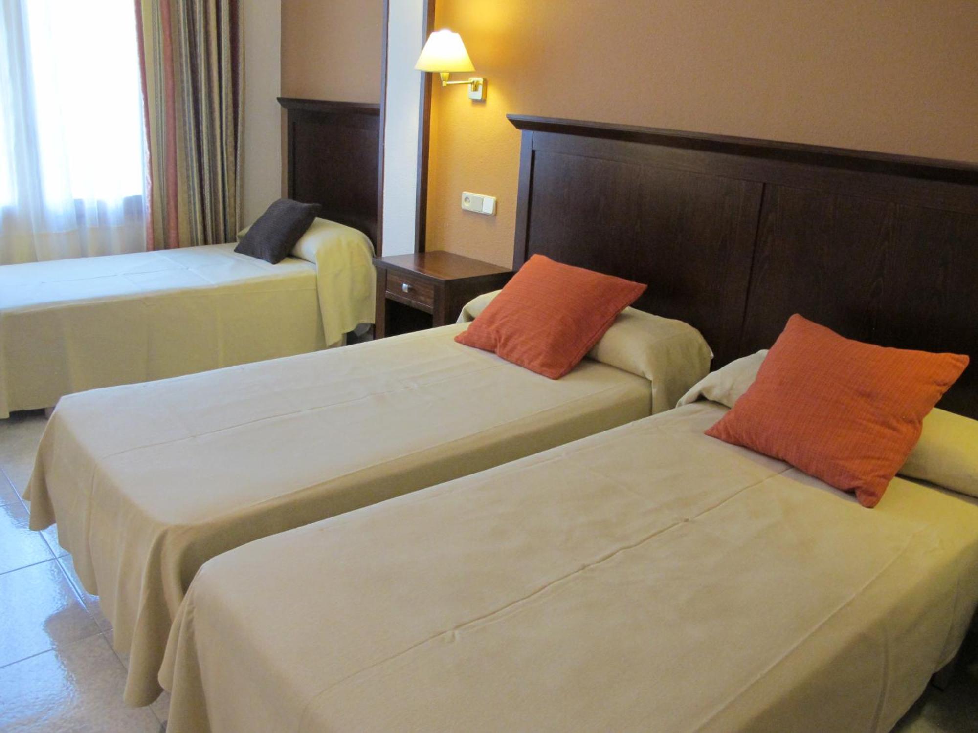 Hotel Turmo 3*