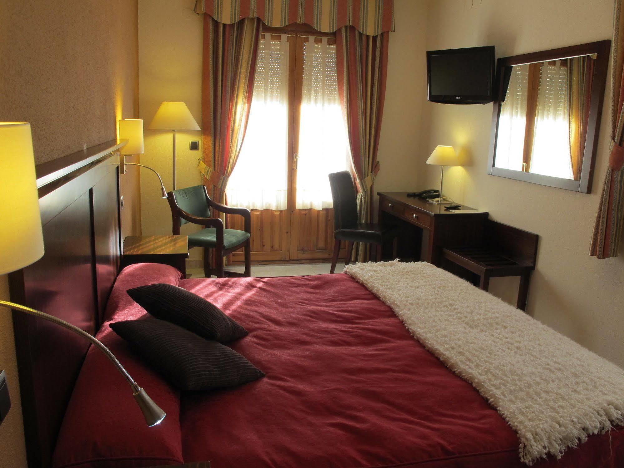 Turmo Hotel 3*